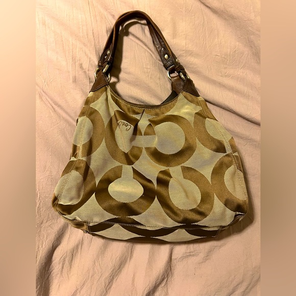 ♡ Coach purse ♡ - Picture 5 of 6